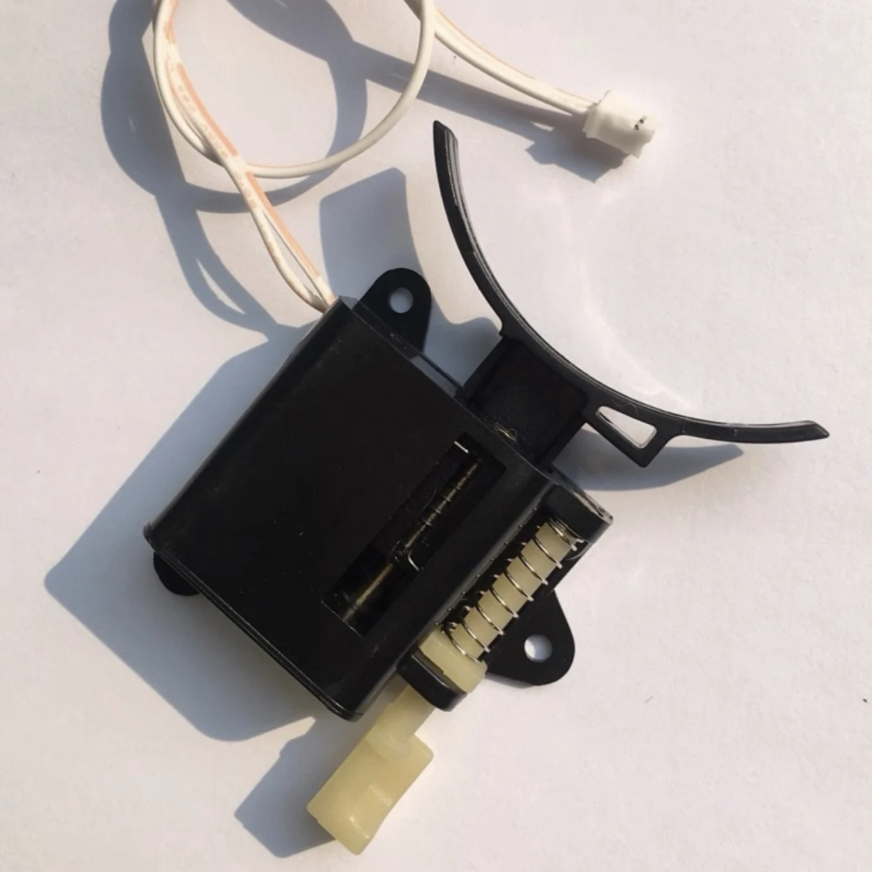 Akcesoria do inteligentnych za – Electronics & Gadgets Starting With C recenzja i cena